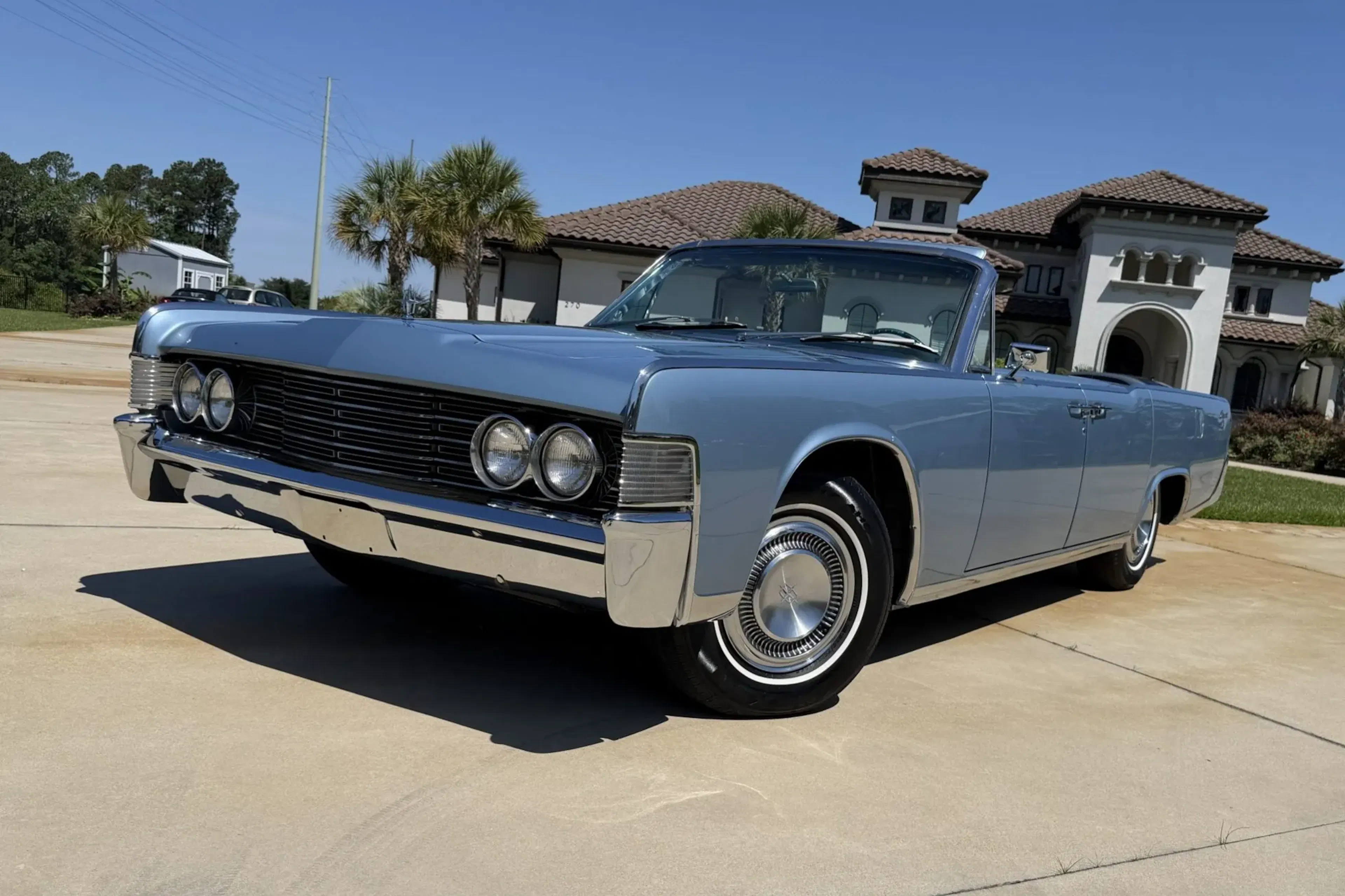 1966 Lincoln Continental VIN 6Y89G416396 | Hagerty Valuation Tools®